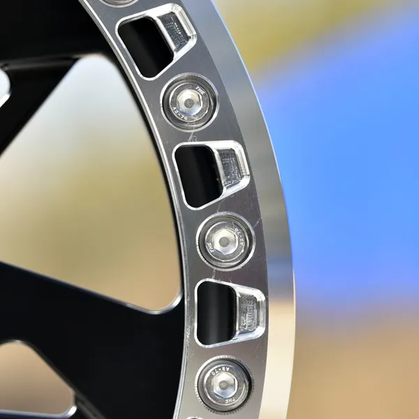 可定制黑色 6x139.7 CB77.8 110mm 71.5mm 8-12J 106.1mm 15-25 天交货期 铝制锻造越野赛车轮毂 铝合金锁环轮毂